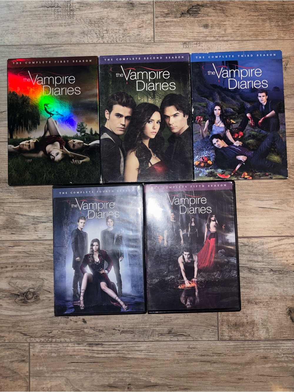 The Vampire Diaries Complete Seasons DVD Collection - Black